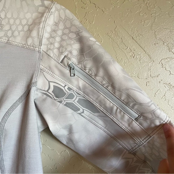 5.11 Tactical Womens Kryptek Rapid Half Zip - Picture 6 of 10